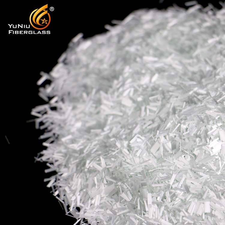 Los hilos picados de fibra de vidrio de venta caliente se humedecen rápidamente con plástico reforzado con PP