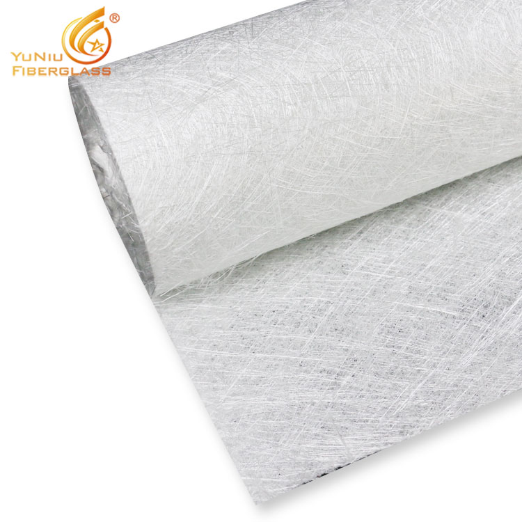 Yuniu e-glass fibra de vidrio hebras cortadas fibra de vidrio mate 600gsm para materiales de revestimiento de paredes
